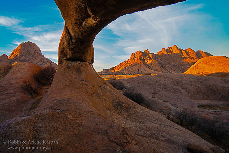 Arch, Spitzkoppe, Namibia