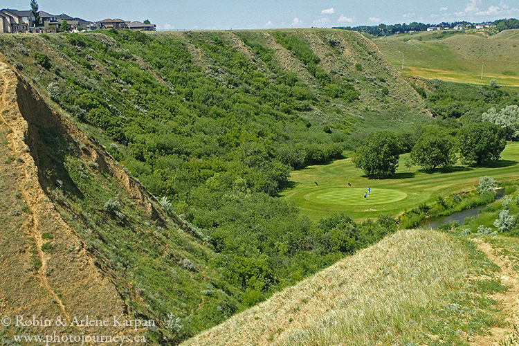 golf course, Medicine Hat on photojourneys.ca