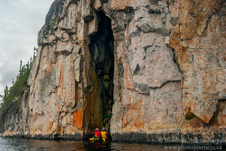 Eye Cave, Porcupine River