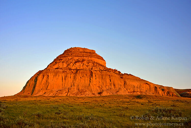 10 Amazing Spots for Sunrise and Sunsets in Saskatchewan 5 Castle Butte