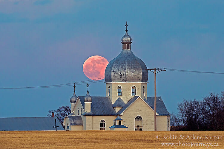 Full moon, Smuts Church, Saskatchewan