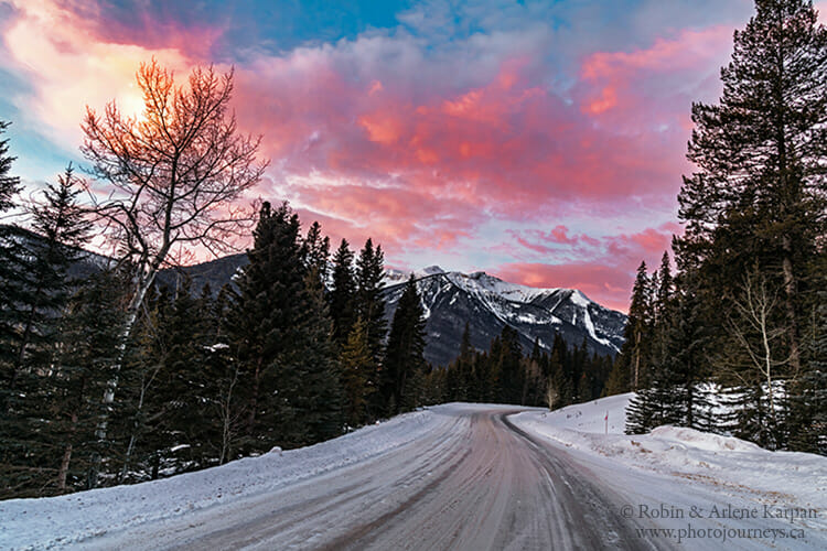 Sunrise, Bow Valley Park, Banff National Park, Alberta