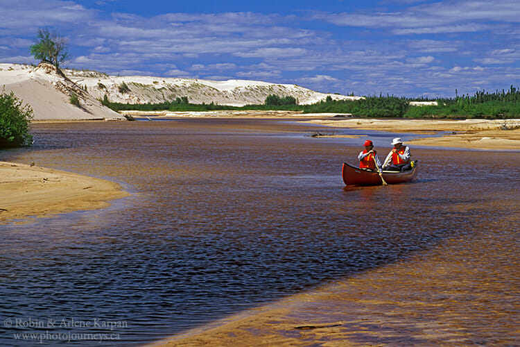 Canoeing on the William River, Athabasca Sand Dunes, Saskatchewan | Photojourneys.ca