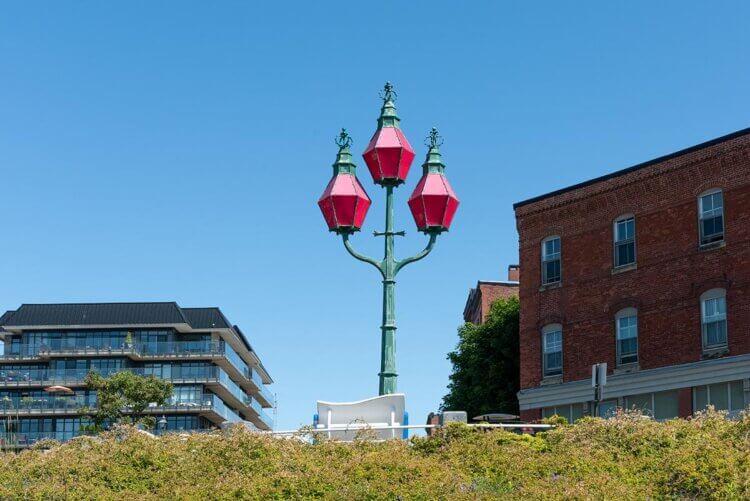 Three Sisters Lamp, Saint John, New Brunswick