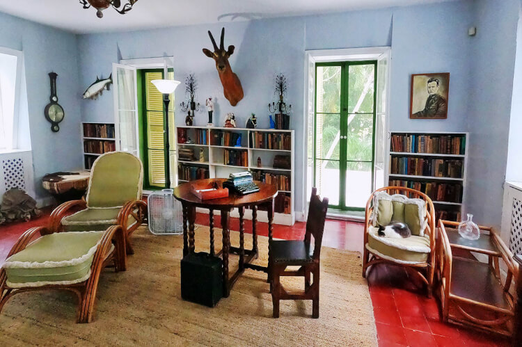 Hemingway writing studio, Hemingway House and Museum, Key West, FL
