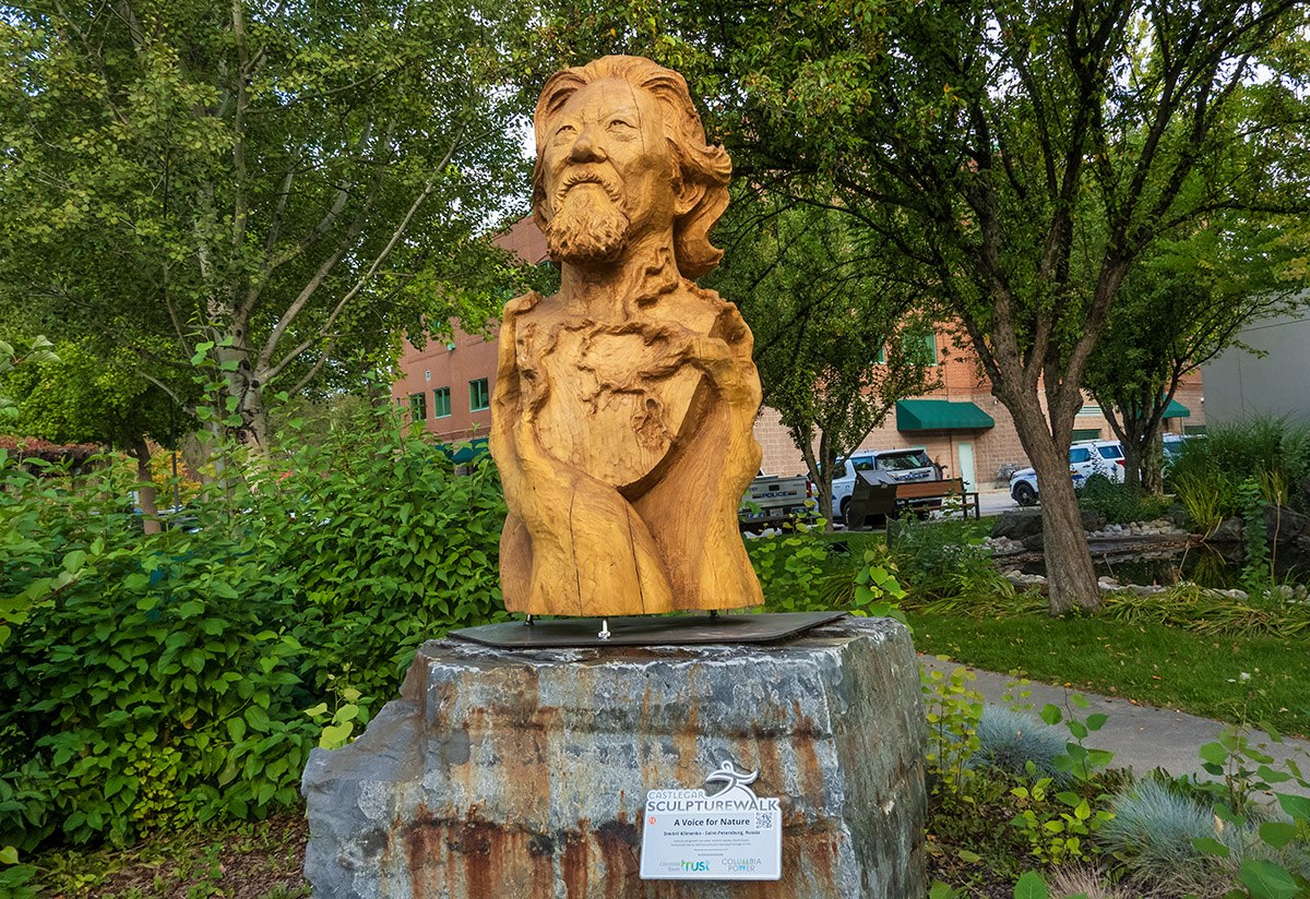 Sculpture of David Suzuki called “A Voice for Nature”, Castlegar, BC