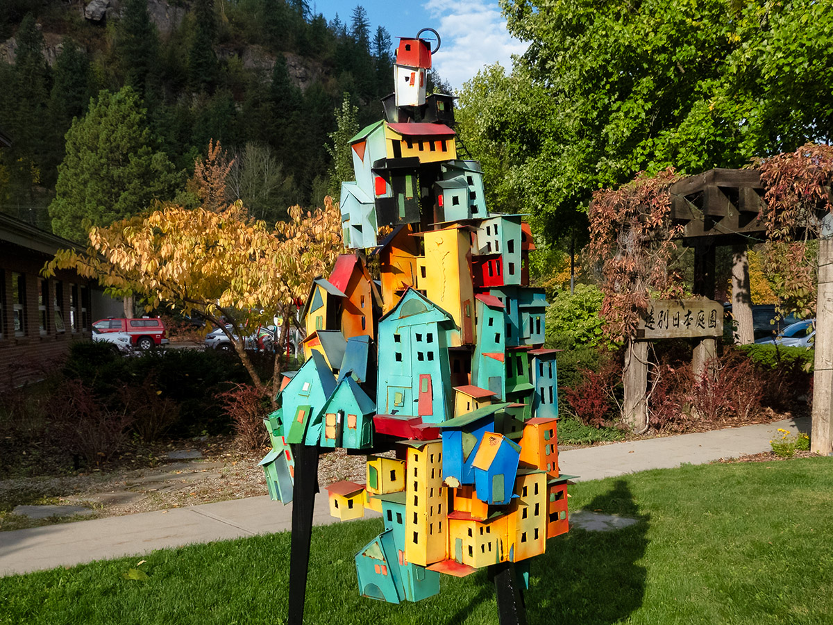 Sculpture "Housing Crisis", Castlegar, BC.