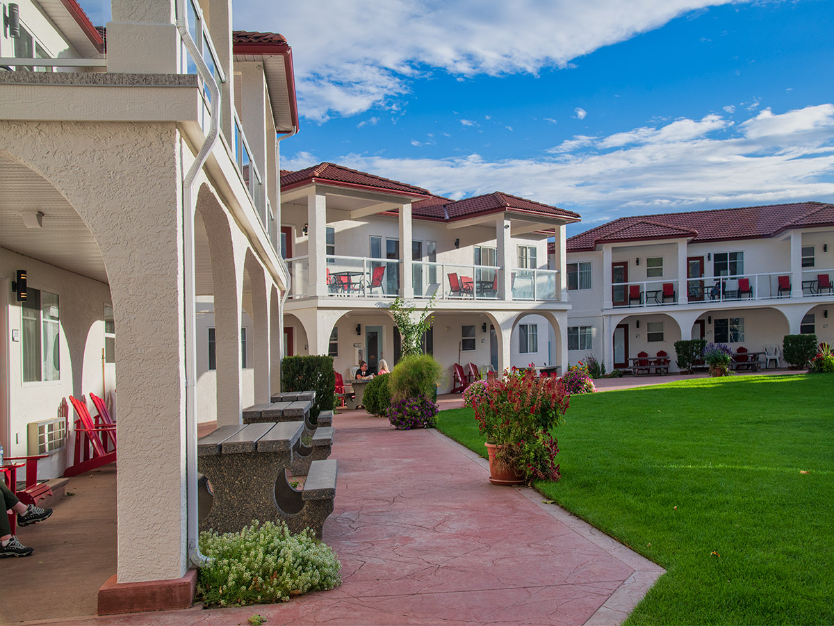 Sandy Beach Suites, Osoyoos, BC