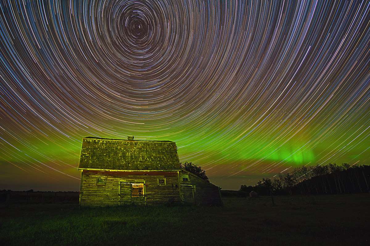 Barn and star trails.