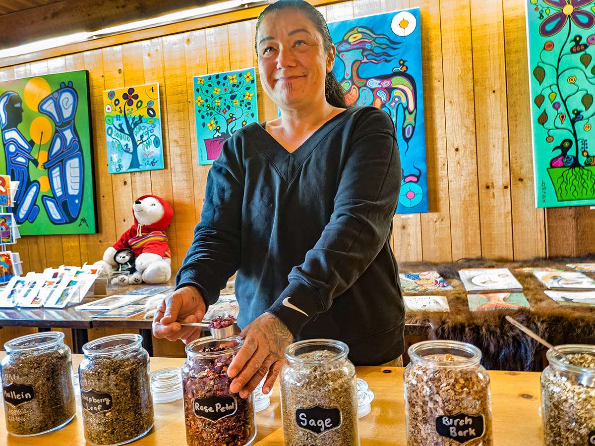 Tea blending, Fort Langley.